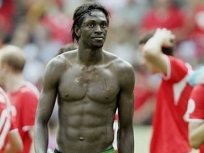 Αντεμπαγιόρ: Δεν μπορώ ούτε να φάω