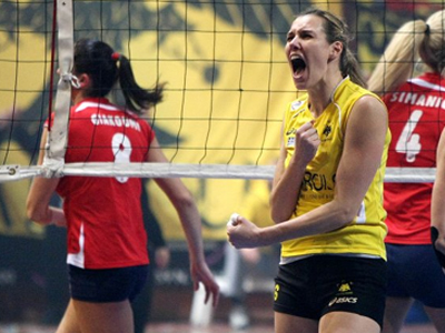 Βόλεϊ: Νίκη τίτλου για την ΑΕΚ, 3-0 τον Ολυμπιακό