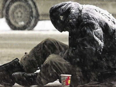 Ανοικτή για τους αστέγους η αίθουσα «Νίκος Γκάτσος»