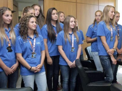 Υπουργικά συγχαρητήρια στα «χρυσά» κορίτσια του πόλο