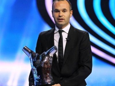 UEFA: Ο Ινιέστα κορυφαίος παίκτης της χρονιάς στην Ευρώπη