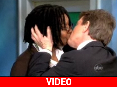 Ο θερμός χαιρετισμός του Martin Short Ο θερμός χαιρετισμός του Martin Short