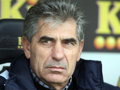 «Πληρώνουμε τα παιδαριώδη λάθη μας»