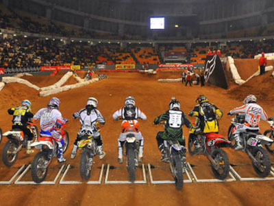 Όλα τα βλέμματα στο ΣΕΦ Όλα τα βλέμματα στο ΣΕΦ