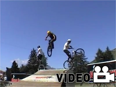 Χορεύοντας με το ποδήλατο…