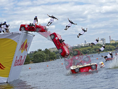 Μέχρι τις 17 Απριλίου οι συμμετοχές για το Red Bull Flugtag