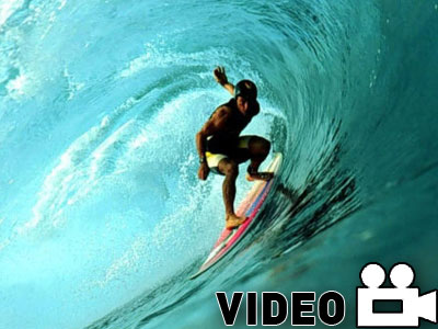 Είναι επικίνδυνο να παίζεις με τα κύματα…