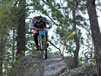 Downhill MTB στην Ελάτη Τρικάλων