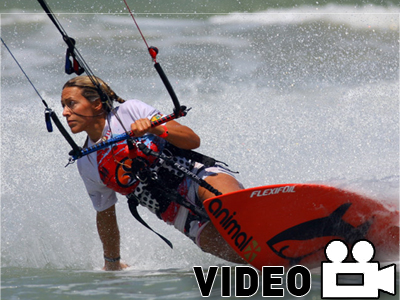 Η Kirsty Jones φωτογραφίζεται