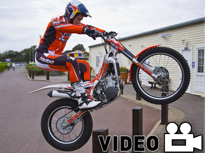 Σαν Lampkin σε υαλοπωλείο…