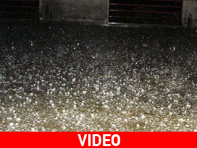 Χαλάζι στο κέντρο της Αθήνας – Προβλήματα στην κυκλοφορία Χαλάζι στο κέντρο της Αθήνας – Προβλήματα στην κυκλοφορία