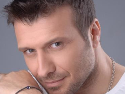 Ποιος εκβιάζει τον Πλούταρχο;