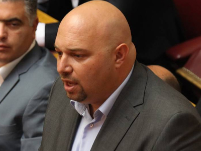 «Θερμό επεισόδιο» στη Βουλή για τη διπλή δολοφονία «Θερμό επεισόδιο» στη Βουλή για τη διπλή δολοφονία