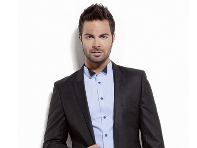 Ο Ηλίας Βρεττός στο studio