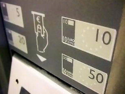 Συνελήφθησαν για κλοπές από αυτόματα μηχανήματα έκδοσης εισιτηρίων