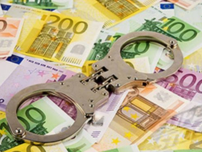 Παραδόθηκαν καταζητούμενοι για χρέη προς το Δημόσιο