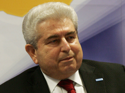 «Δεν δεχόμαστε σχέδια απ’ έξω»