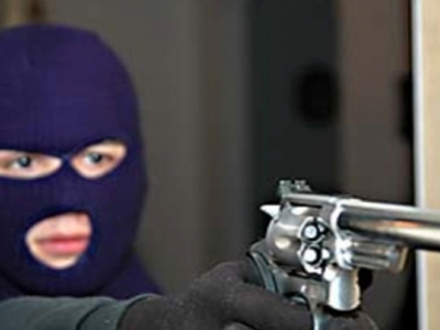 Χτύπησαν στο κεφάλι ιδιοκτήτη καταστήματος