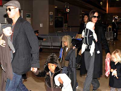 Δεν της φτάνουν οι Maddox, Zachara, Pax, Shiloh, Knox και Vivienne