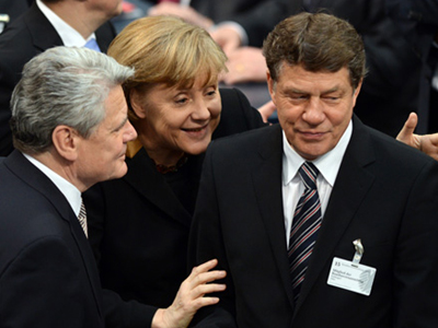 Μετεγγραφή στο κόμμα της Μέρκελ ο Ρεχάγκελ;