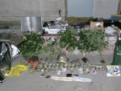 Είχε κάνει το σπίτι, εργοστάσιο ναρκωτικών