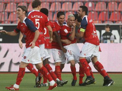 Συνεχίζει ακάθεκτος ο Πανιώνιος, 3-1 τον Πανθρακικό