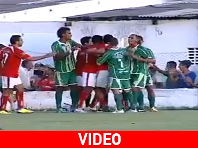 Βall boy σε ρόλο… τερματοφύλακα