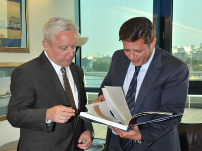 Συνάντηση Μιλτιάδη Βαρβιτσιώτ​η, με τον πρέσβη των Η.Π.Α