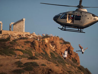 Ικέτες στο ναό του Ποσειδώνα!