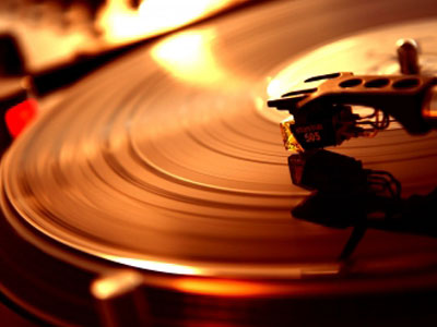 “Καζαντζιδικός”… με τη βούλα