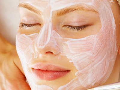 Μάσκα από φράουλες για… τέλεια άκρα!