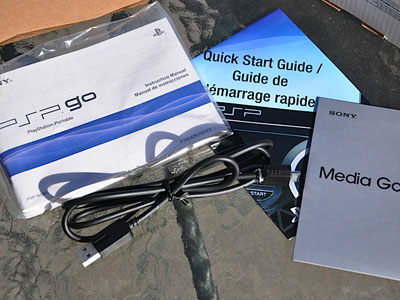 Τα συνοδευτικά manual και το λογισμικό Media Go