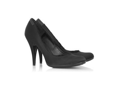 Μαύρες σατέν από τον Pedro Garcia