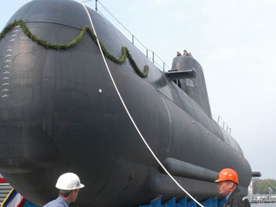 Γέρνει η… Οικονομία σαν τα υποβρύχια