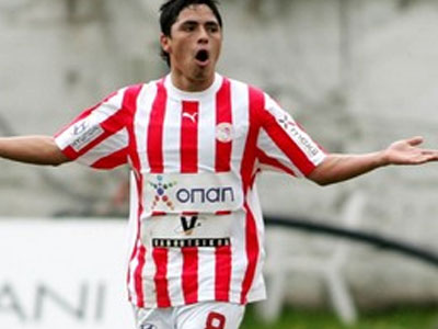 «Ερυθρόλευκος» έως το 2012 ο Ουμπίντες