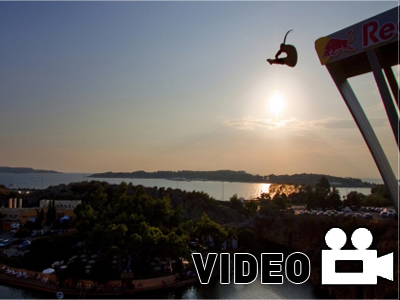 To Red Bull Cliff Diving World Series 2011 έρχεται στην Αθήνα