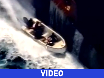 Πειρατικό ρεσάλτο! Πειρατικό ρεσάλτο!