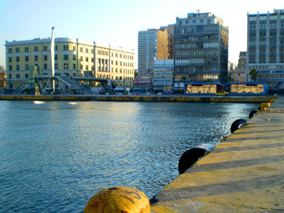 Επανέλεγχος όλων των συμβάσεων