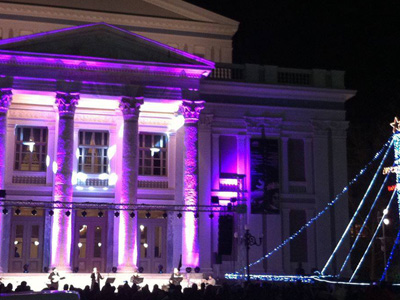 Το καράβι του Πειραιά, «σάλπαρε»