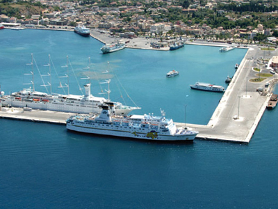 “Θαλασσοταραχή” για τα λιμάνια.