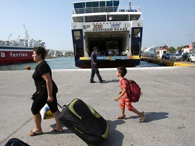 Σήμα των τραπεζών για αναδιάρθρωση αναμένει η ακτοπλοΐα