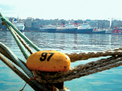 “Ναυτικοί και νησιά έρμαια των μονοπωλίων”