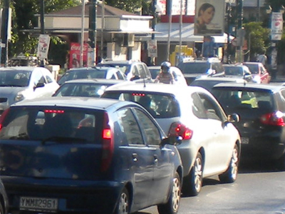 Στον Πειραιά, υπάρχει τροχαία;