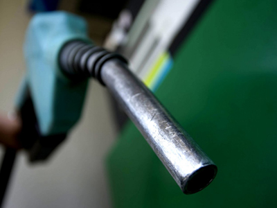 «Φαρμάκι» στάζει η αντλία της βενζίνης