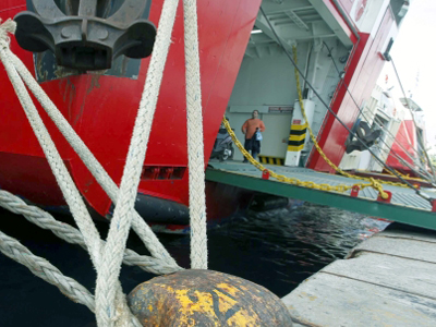 Εγκρίθηκε η διεθνής Σύμβαση για τη Ναυτική Εργασία.