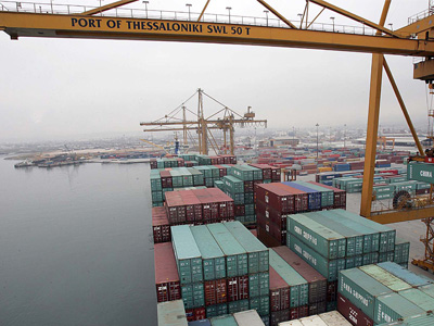 Κάθε λιμάνι και προβλήματα